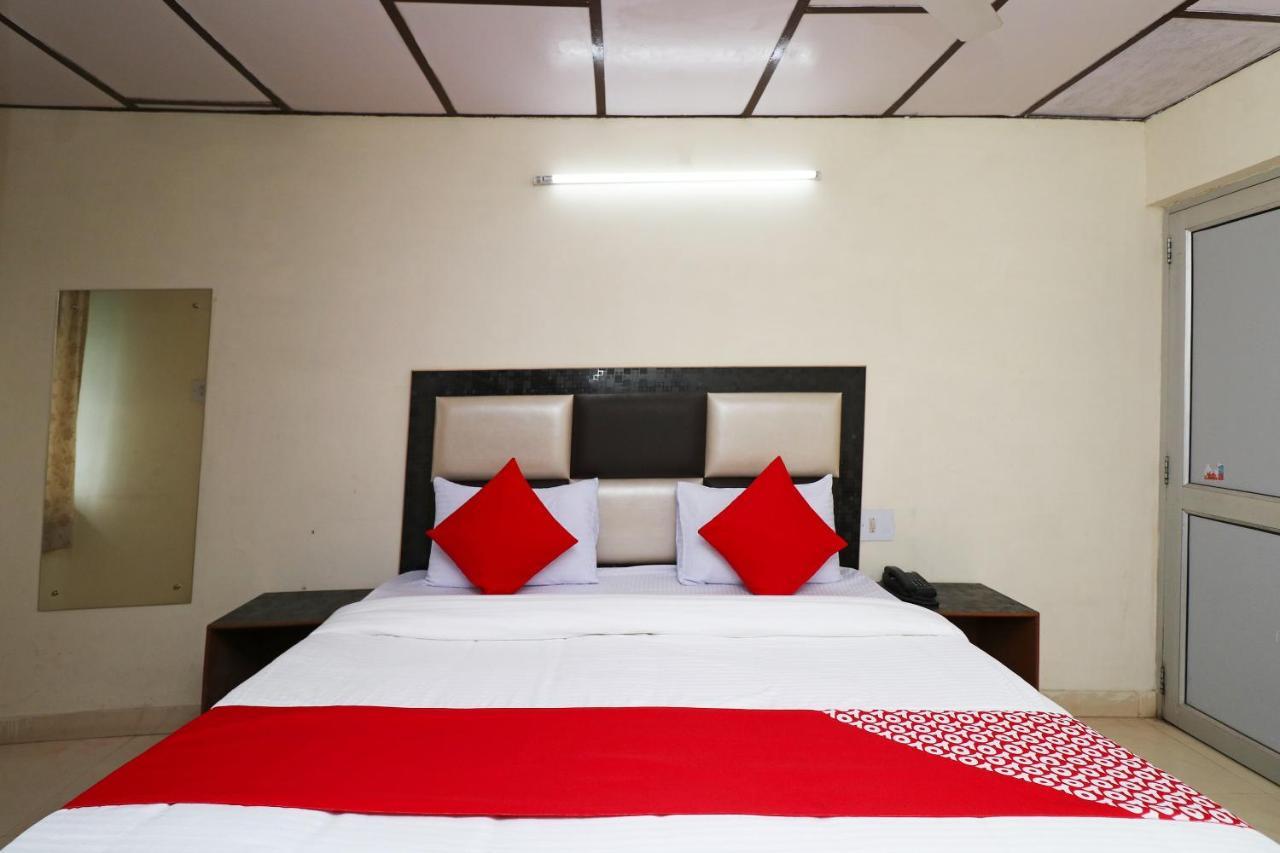 Super Hotel O Country Lodge Dharamshala Bagian luar foto