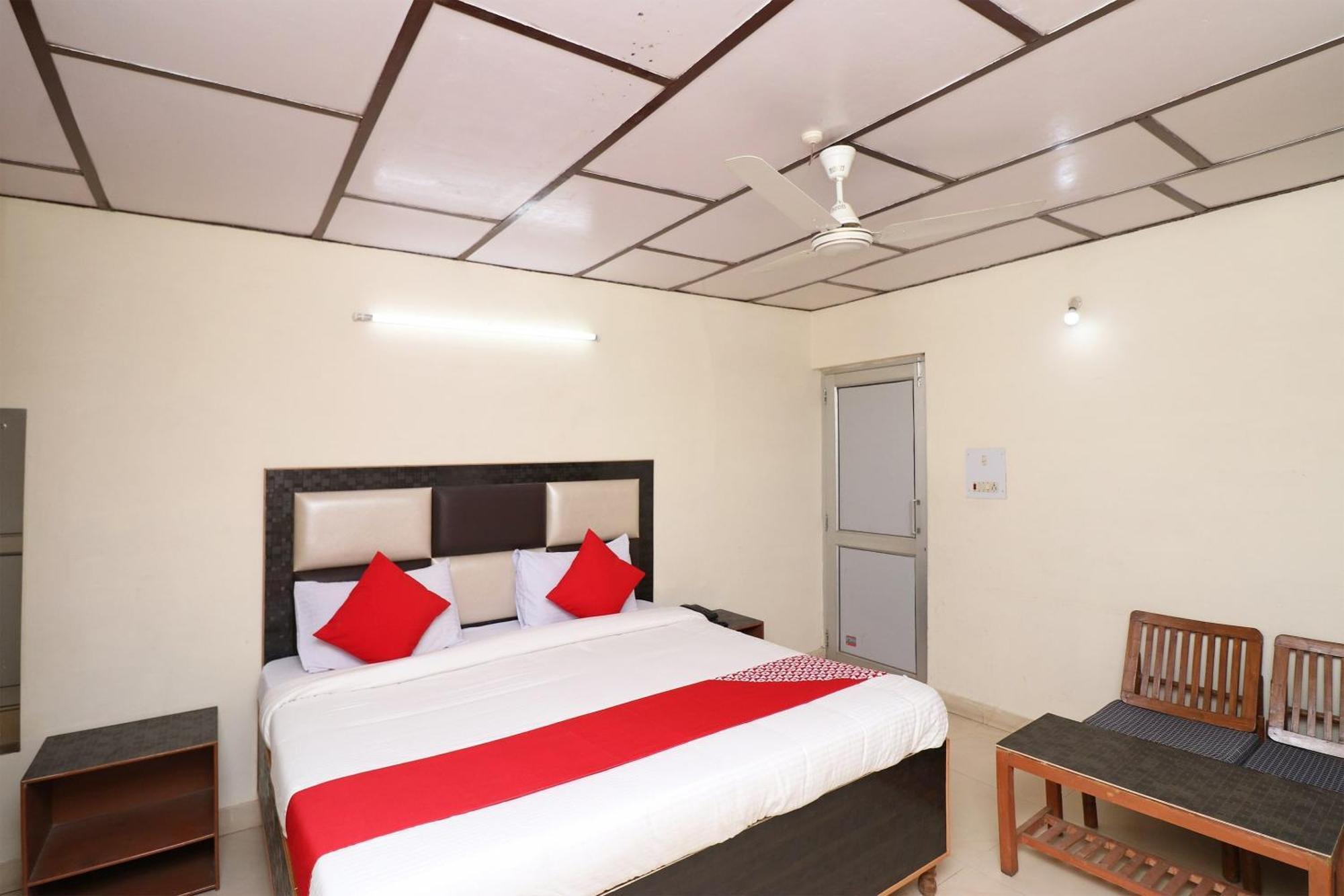 Super Hotel O Country Lodge Dharamshala Bagian luar foto