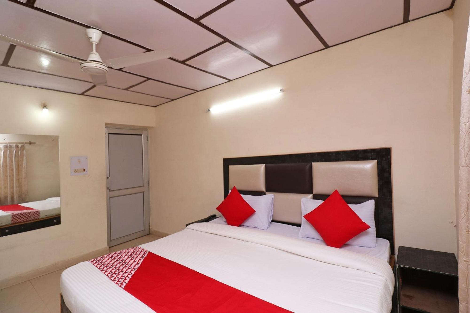 Super Hotel O Country Lodge Dharamshala Bagian luar foto