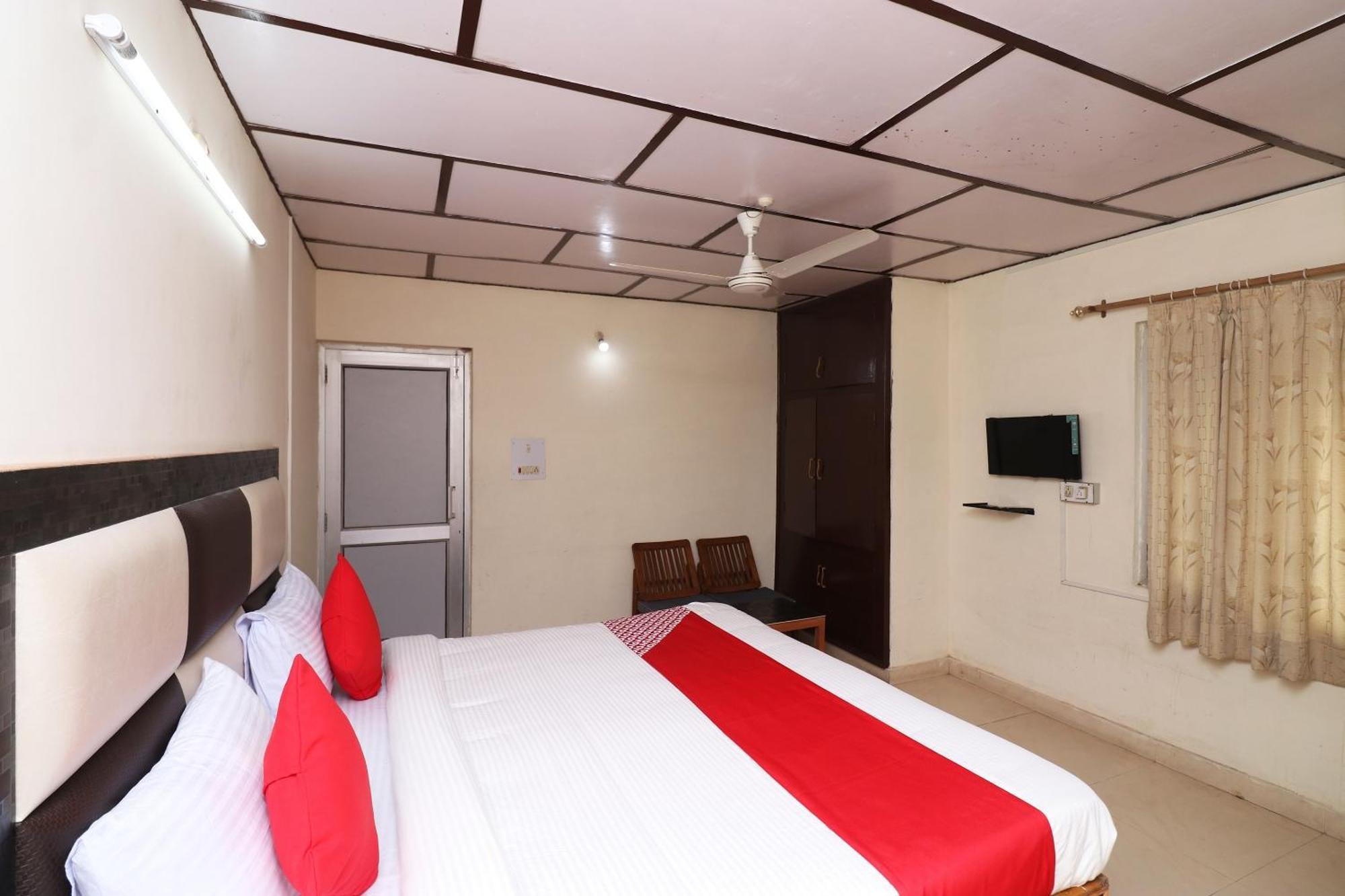Super Hotel O Country Lodge Dharamshala Bagian luar foto